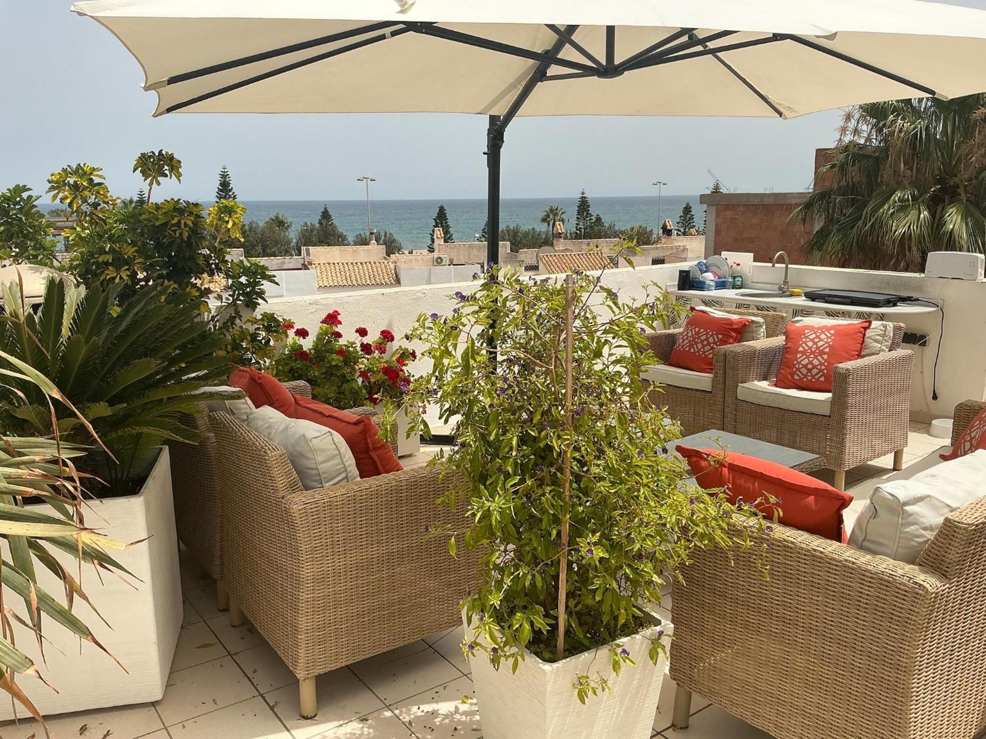 Large Villa Private Pool And Garden Near Beach Roquetas de Mar Esterno foto